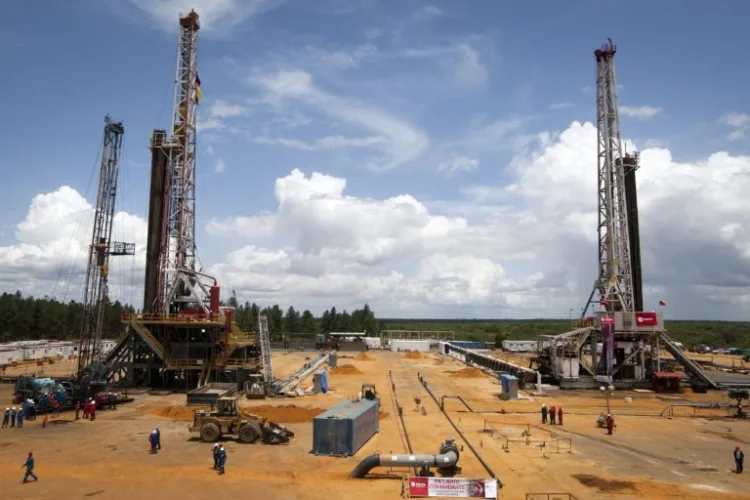 Venezuela posee el mayor potencial de reservas probadas de petróleo en el mundo.