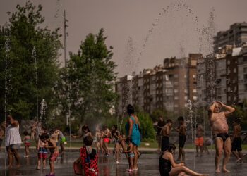 Cualquier lugar es bueno para contrarrestar el calor.