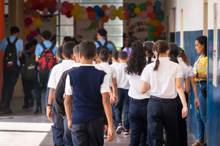 Las clases se reanudarán sólo en los centros educativos de los municipios que no se vieron afectados por los terremotos.