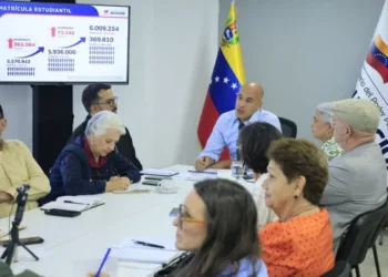 El ministro de Educación, Héctor Rodríguez, presentó un balance del año escolar 2025-2026.
