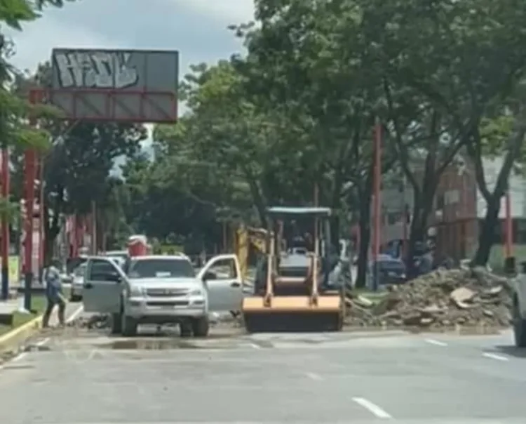 Cerrado tramo de Av. Andrés Eloy Blanco