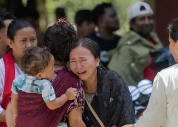 Las personas en la zona se encuentran desesperadas ante la falta de información oficial.