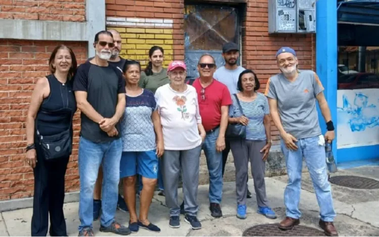 Vecinos de Trigal Sur esperan la solución a la situación con el servicio eléctrico.