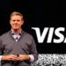Visa estudia una ronda de despidos para impulsar el uso de la IA.