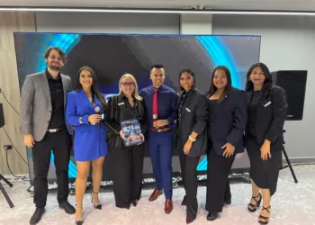 Respaldados por la alianza estratégica con la Corporación Fibex Telecom, Conexiones Magazine se asegura una distribución de 10.000 ejemplares de tiraje bimestral.
