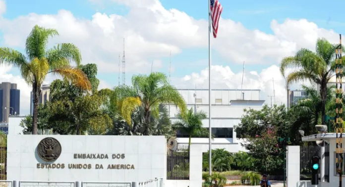 Los servicios consulares de Estados Unidos en Brasil se encuentran temporalmente suspendidos.