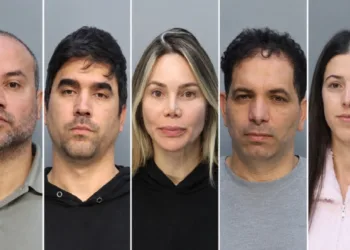 Los detenidos son: Ángel Contreras,
Adriana Gil, Yohana Fernández, Iyad Lama y Alejandro Mollinedo.