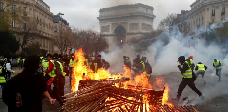 La capitral francesa fue el epicentro del caos este fin de semana.