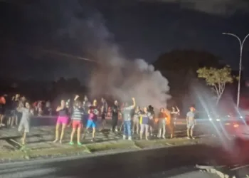 Se están haciendo frecuentes las protestas nocturnas en diversos sectores de Carabobo.